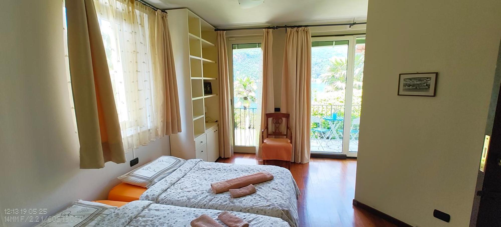 B&B Dolce Vista Al Lago Lugano Порто-Черезио Экстерьер фото